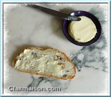 Tartine beurre avec du beurre ferment par du kfir.